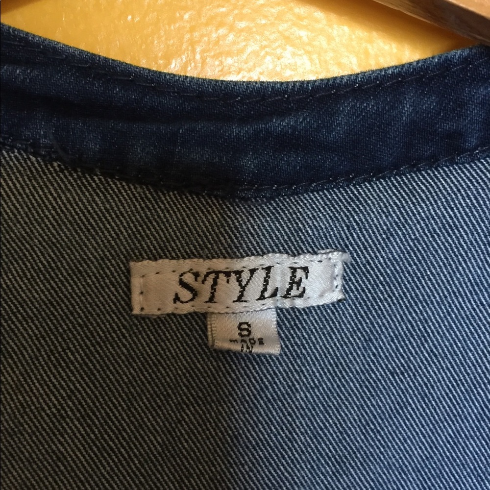 Beautiful jacket - Picture 5 of 6